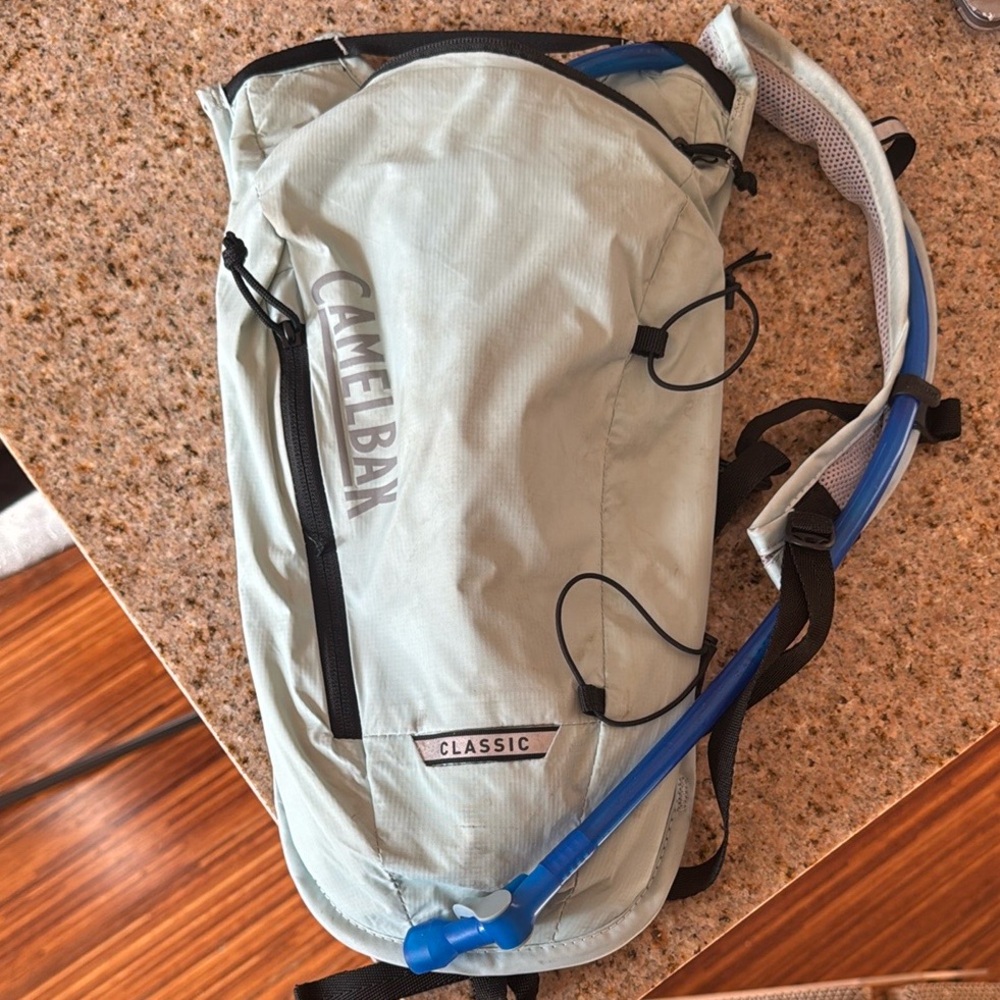 CamelBak Classic Hydration Pack 70oz - Blue Haze/Black